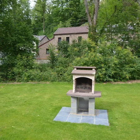 Near Ourthe River And The Of Durbuy シャレー Vieuxville